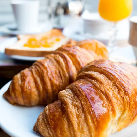 Campanile Rouen Est - Saint Pierre Hotel 3*