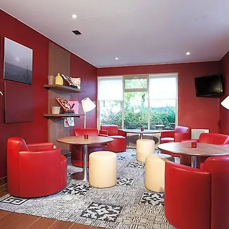 Campanile Rouen Est - Saint Pierre Hotel 3*
