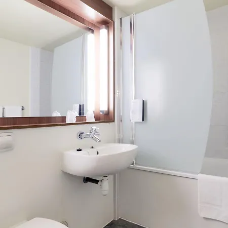 Campanile Rouen Est - Saint Pierre 3*